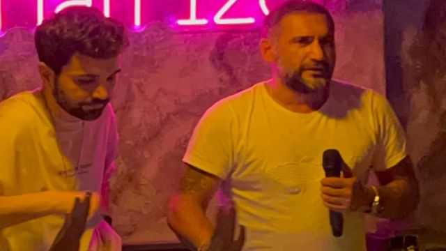 FERDİ AYDIN SOHBETİ DJ KABİNİNDE BİTTİ