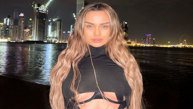 YENİ SİNGLE ÖNCESİ DUBAİ’DE TATİL
