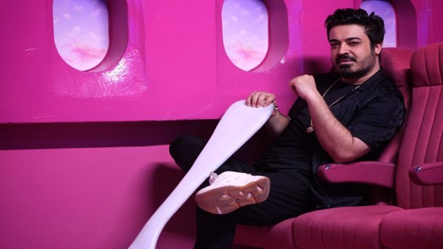 TURGAY SAKA YAPAY ZEKA KLİBİ İLE GÖRSEL ALGIYI ZORLUYOR