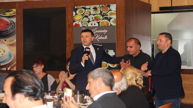 ÜNLÜLER HABERCADDESİTV KAHVALTISINDA BULUŞTU