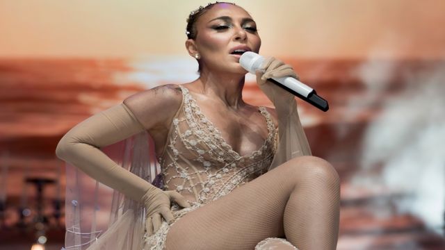 ZİYNET SALİ’DEN MUHTEŞEM 25. YIL KONSERİ