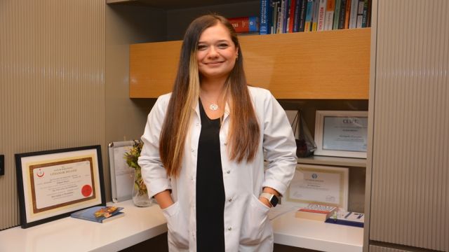 YEME BOZUKLUĞU OLANLAR UZMAN HEKİMLERE DANIŞMALI