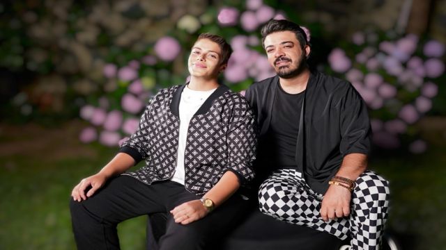 İKİ DELİ BİR ARADA
