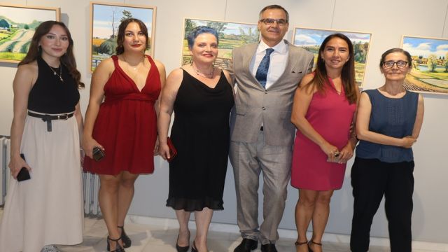 ULUSLARARASI RESSAM VLADİMİR TOPAL’DAN SEZONUN İLK SERGİSİ