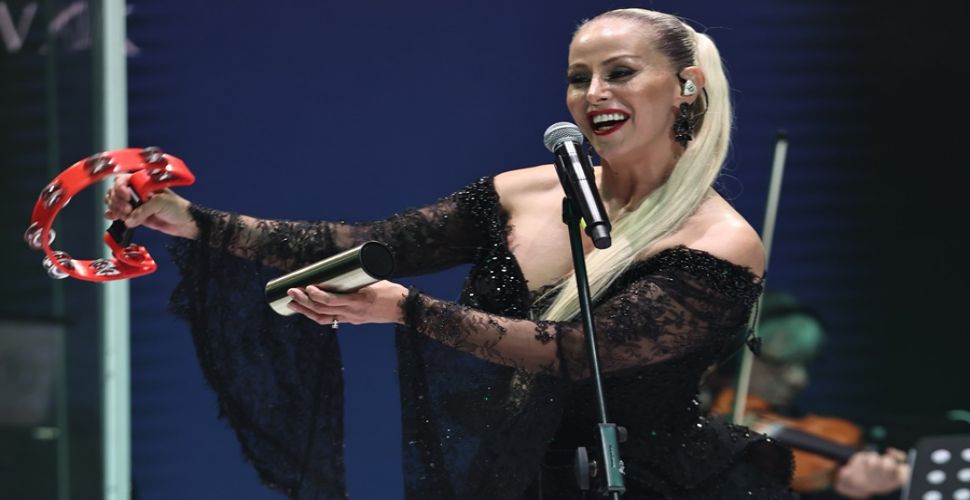 BEN KİMSEYE KÜS DEĞİLİM