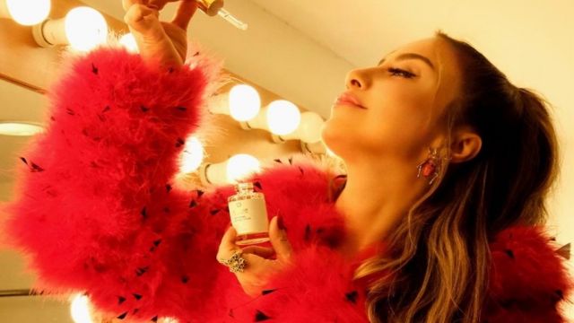 NİHAN AKIN’DAN GÜZELLİK DÜNYASINA ZARİF BİR ADIM