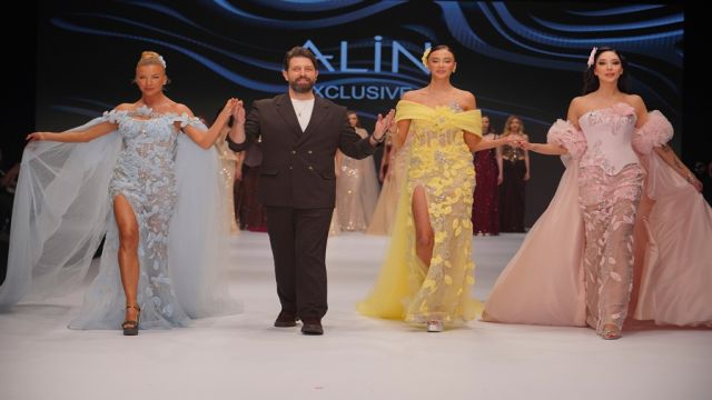 BAYRAĞIMIZ KIRMIZI ÇİZGİMİZDİR