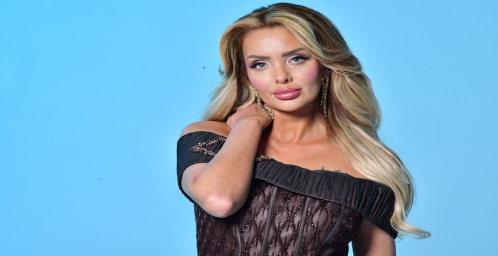 PODYUMLARIN YENİ YILDIZI ARİ ÜNAL GELİYOR