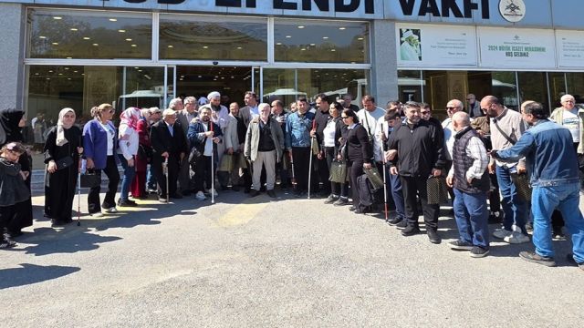 DÖRT YÜZ GÖRME ENGELLİ SEVİNDİRLDİ