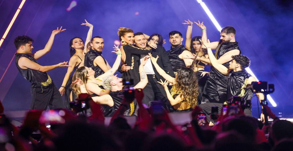 SAHNEDE SÜRPRİZ DÜET