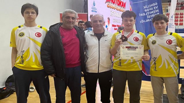 TÜRK SPORCULARINDAN GURURLANDIRAN BAŞARI