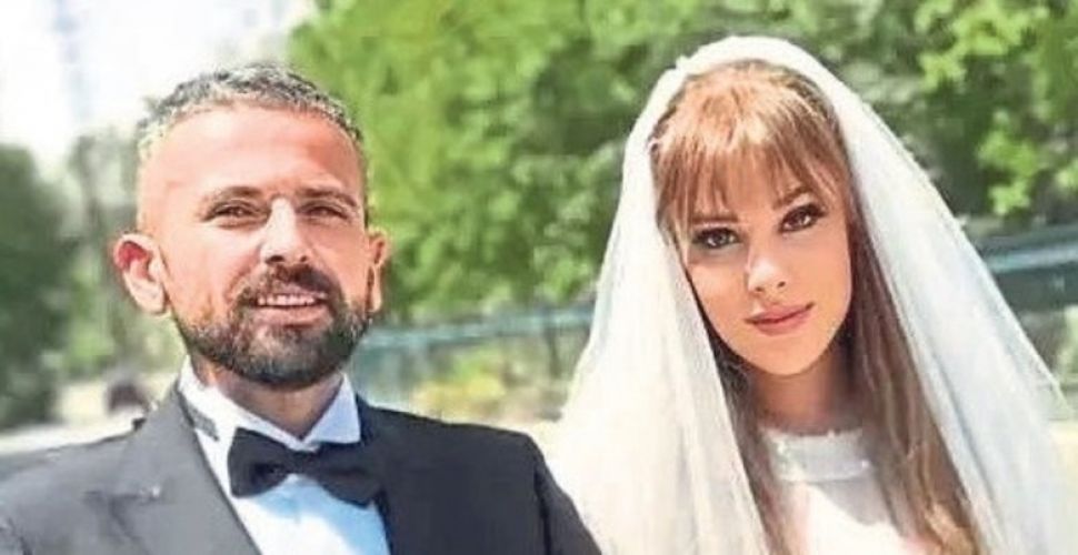 EVLİLİĞİNİ NOKTALIYOR