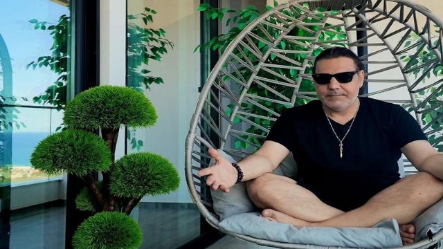 ‘GURUR’ İÇİN KIBRIS’I SETE ÇEVİRDİ