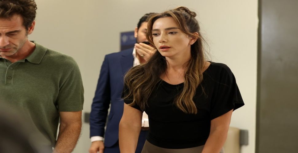 ÖYKÜ GÜRMAN EKRANLARDA FIRTINA GİBİ ESİYOR