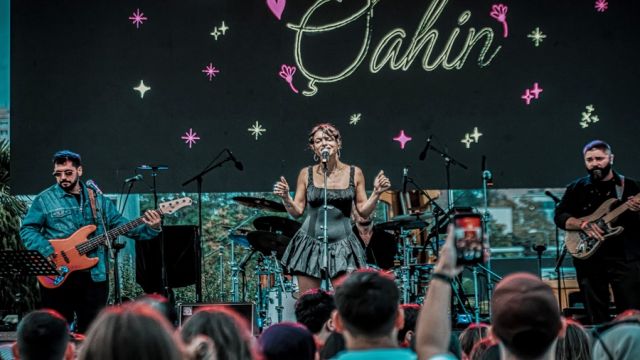 SENA ŞAHİN’DEN BÜYÜLEYİCİ PERFORMANS