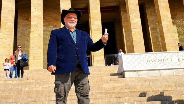 SİLİKON VADİSİ’NDE ÖMER HOCA İÇİN UMUT SEFERBERLİĞİ