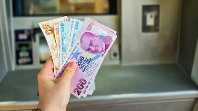 ATM’DE QR KODLA PARA YATIRMA LİMİTLERİ DEĞİŞTİ