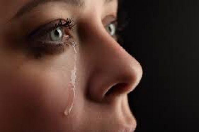 ADINI BİLE BİLMEDİĞİMİZ ŞEHİRLERDE AĞLAYAN İNSANLAR