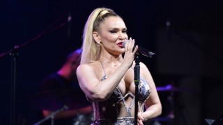 BANU KARACA’DAN AZKA’DA MUHTEŞEM BODRUM GECESİ