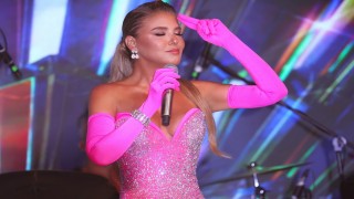 PESPEMBE GÜLBEN’E ERKEN DOĞUM GÜNÜ SÜRPRİZİ