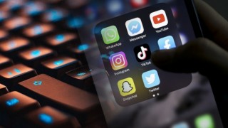 15 SOSYAL MEDYA HESABINA ERİŞİM ENGELİ