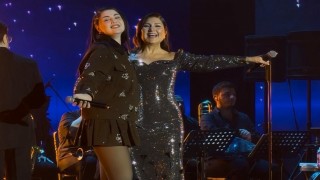 NAZ ŞENLENDİRİCİ’YE SİBEL CAN’DAN BÜYÜK DESTEK