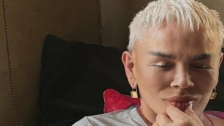 SEZEN AKSU’DAN YENİ ALBÜM