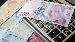 EMEKLİ VE MEMUR MAAŞLARINDA YENİ DÖNEM