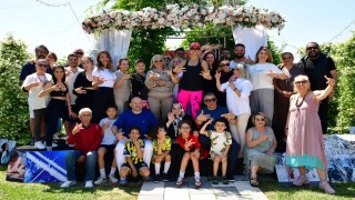 TUĞBA ÖZAY’DAN GELENEKSEL BULUŞMA