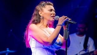 MÜZİĞİN RAKİPSİZ SAHNELERİNDE